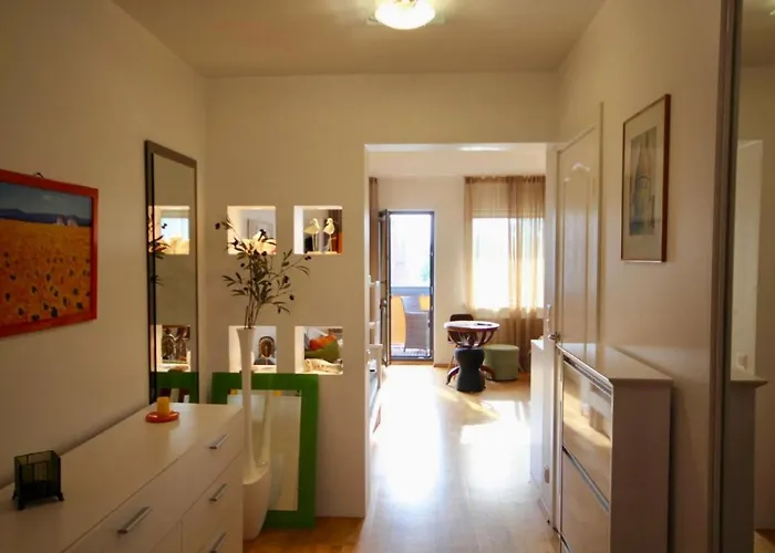 아파트 Cozy Flat With Side Baltic Sea View